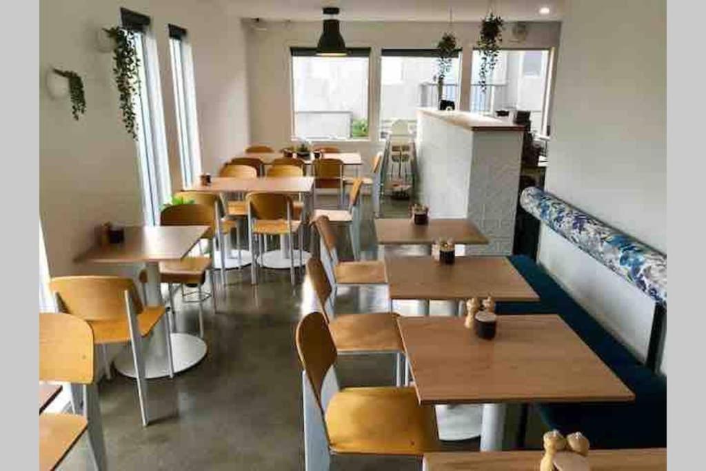 10A Brunswick Living Studio Close To Apt And Cbd Free Wifi Tram At Doorstep Мелбърн Екстериор снимка